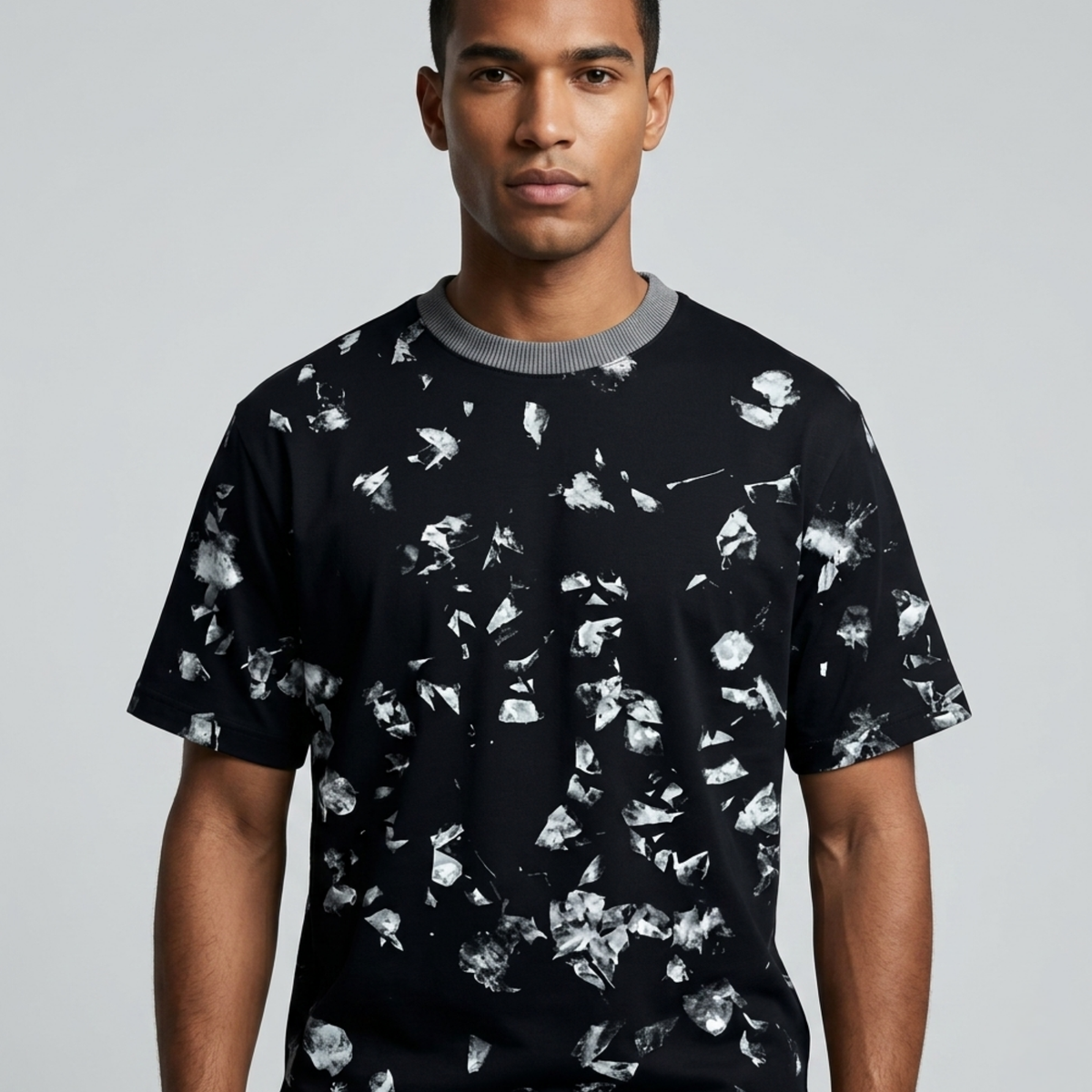 Men's Black Abstract Shattered Print T-Shirt